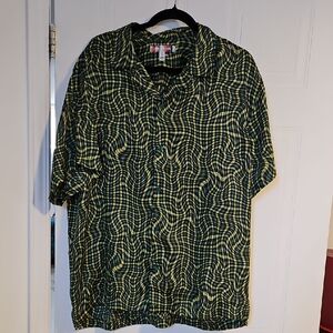 Urban Outfitters Short Sleeve Button Down Shirt men Large Green yellow geometric